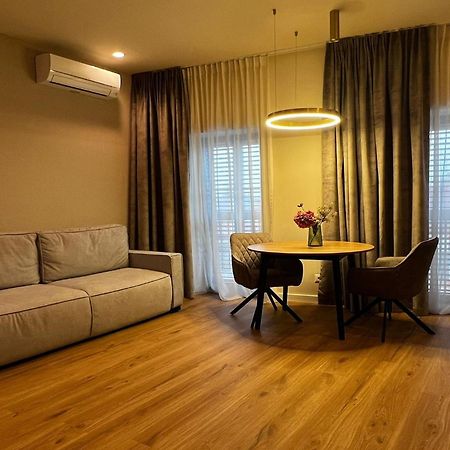 La Boheme Corbeanca - Partener Therme Ostratu Zewnętrze zdjęcie