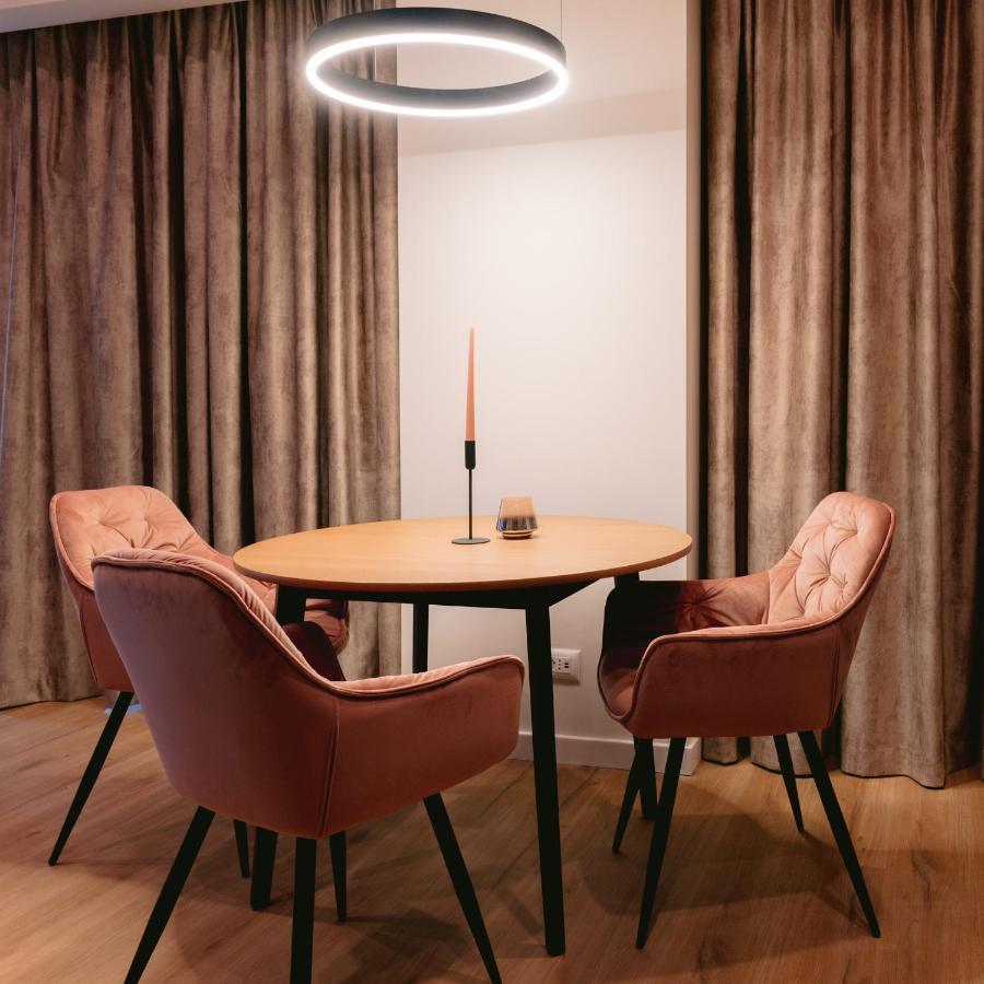 La Boheme Corbeanca - Partener Therme Ostratu Zewnętrze zdjęcie