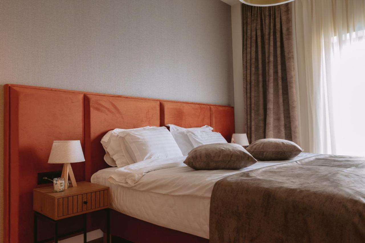 La Boheme Corbeanca - Partener Therme Ostratu Zewnętrze zdjęcie