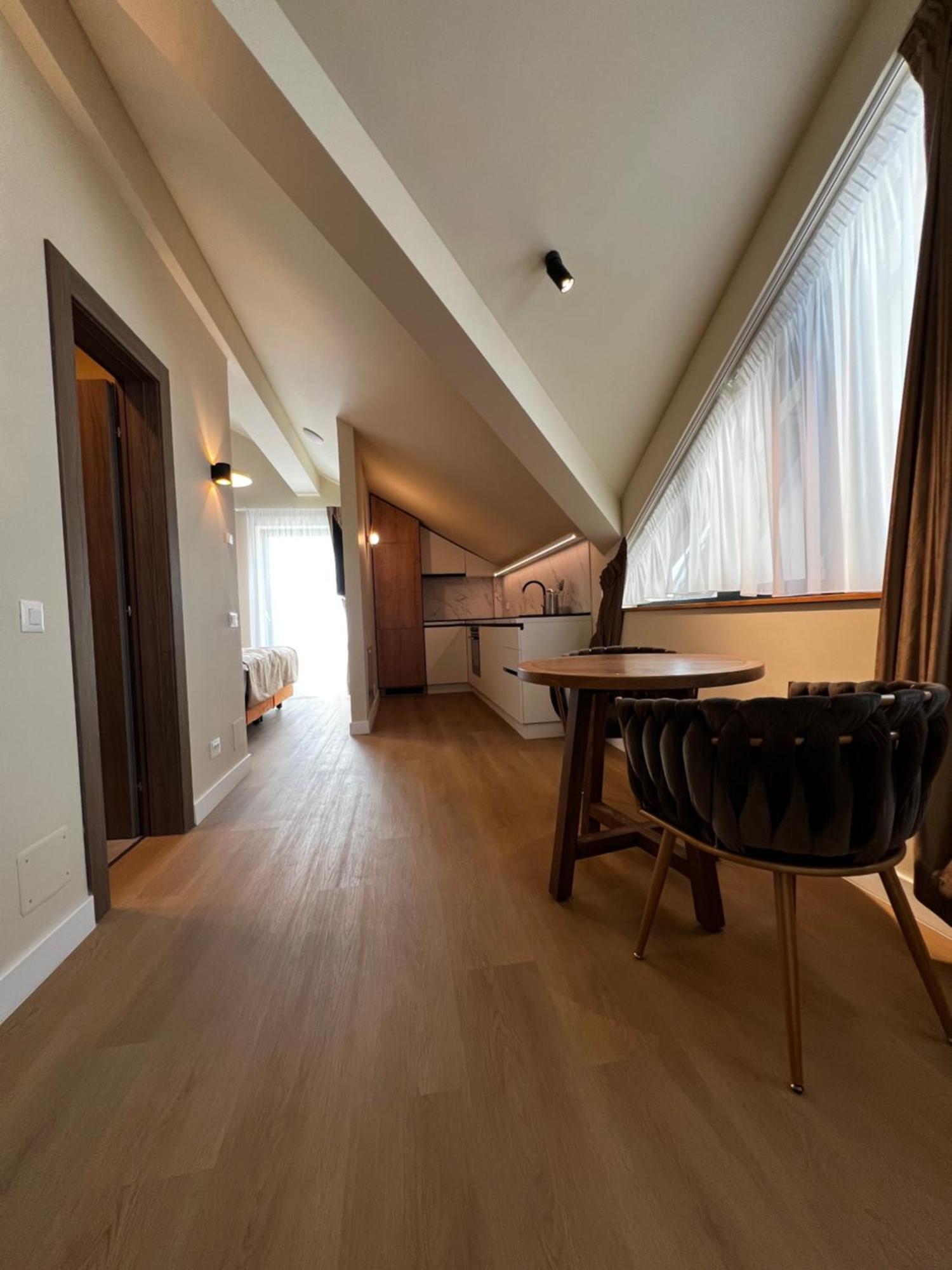 La Boheme Corbeanca - Partener Therme Ostratu Zewnętrze zdjęcie